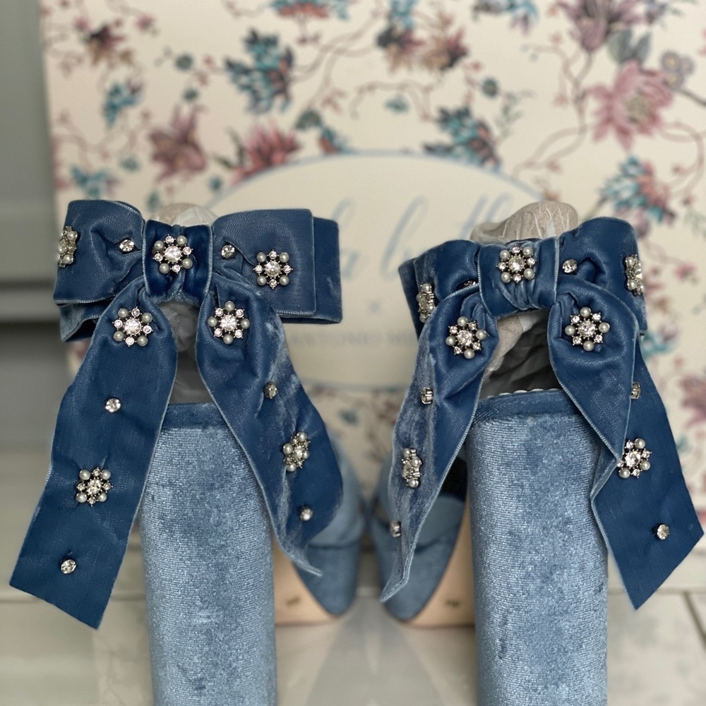 NWT Nicola Bathie x Antonio Melani Lila Velvet Bow Detail Platform Dress Sandal